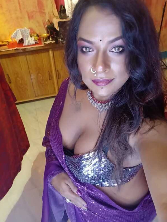 Ishita 42