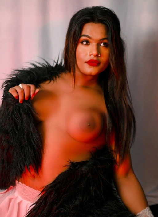 Angelina 77