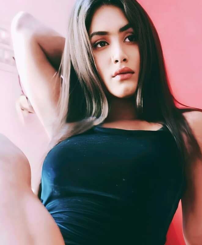 Naysha Mukherjee 8