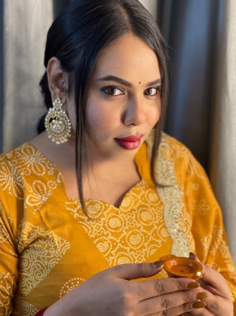 Surbhi 38