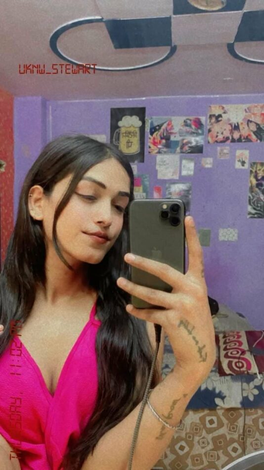 Maanvi 33
