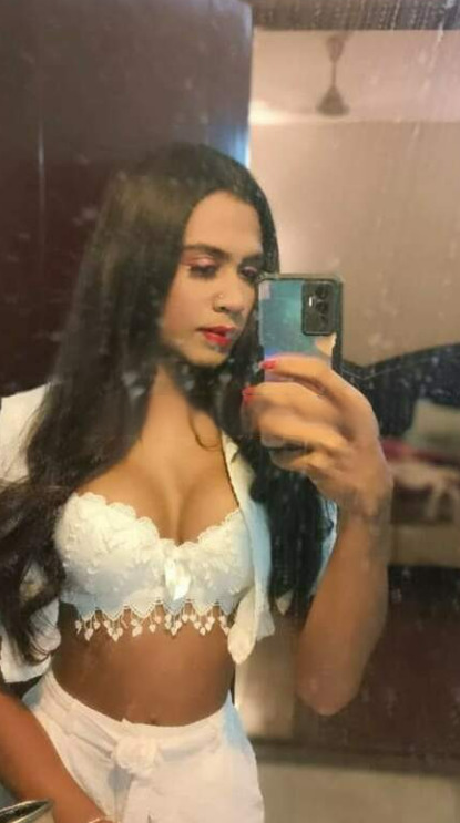 Anishaa 5