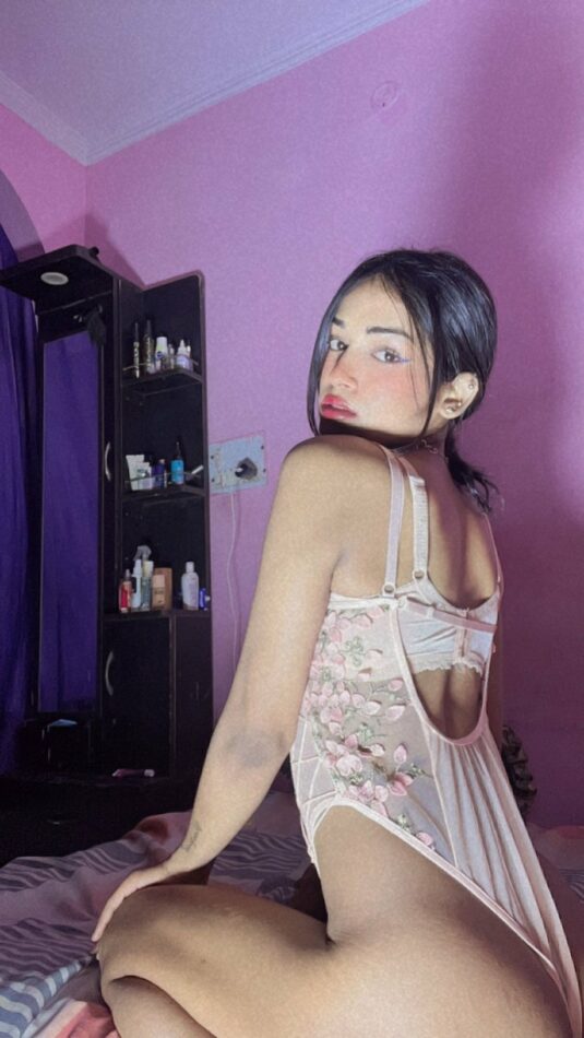 Maanvi 52