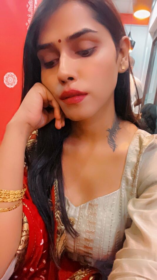 Saina 44