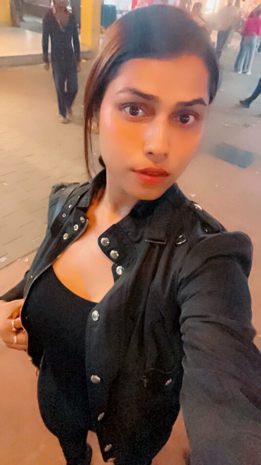 Saina 50