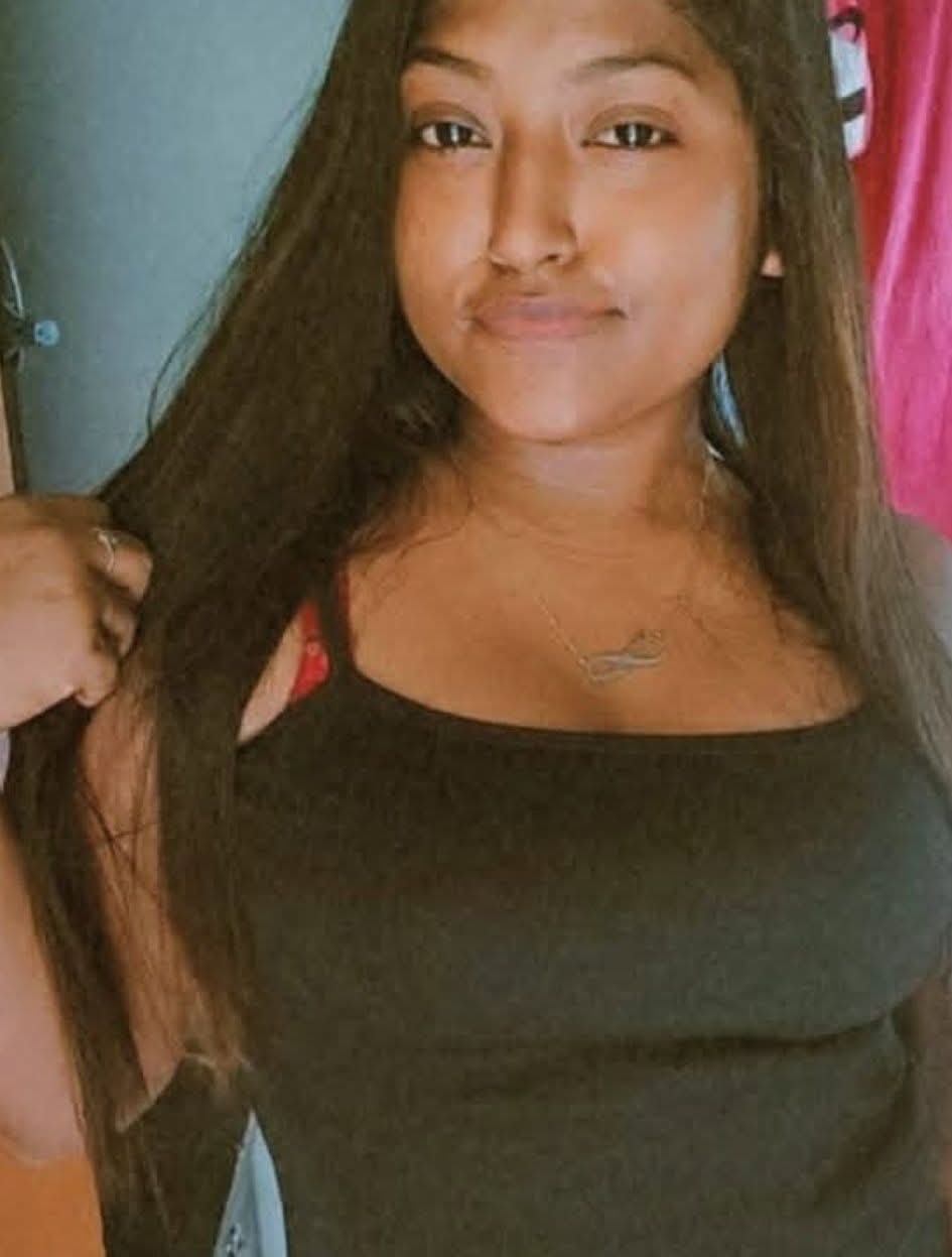 Tina Roy 4