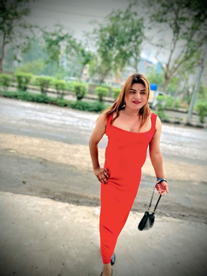 Rihana Roy 28