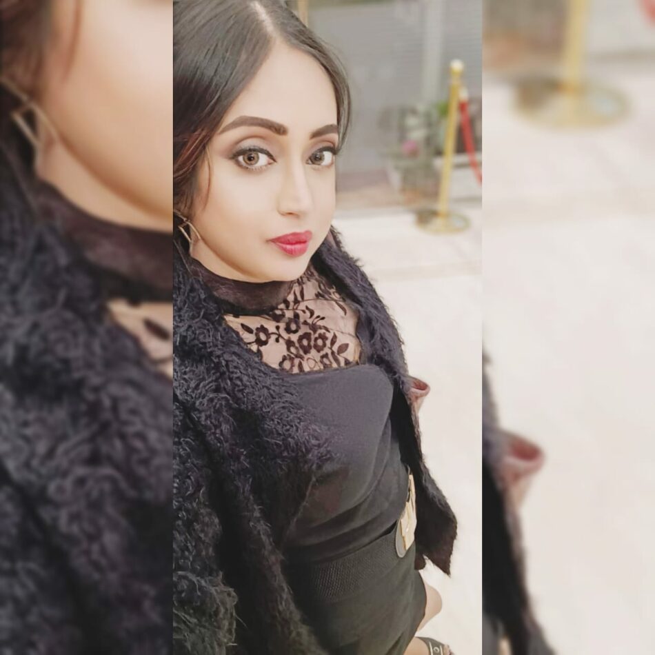 Shemale Sunayna 1