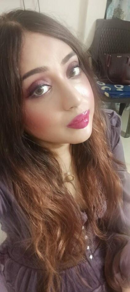 Shemale Sunayna 4
