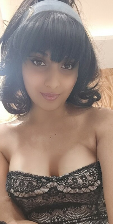 Olivia 12