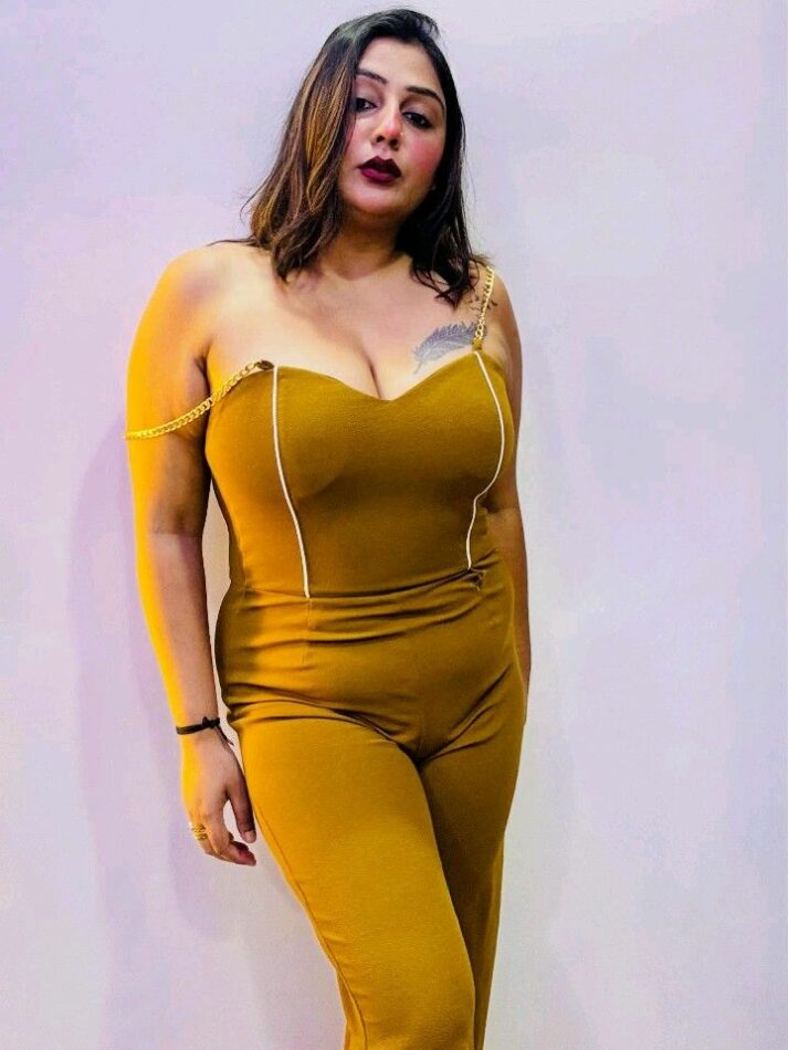 Kanika Thakur 2